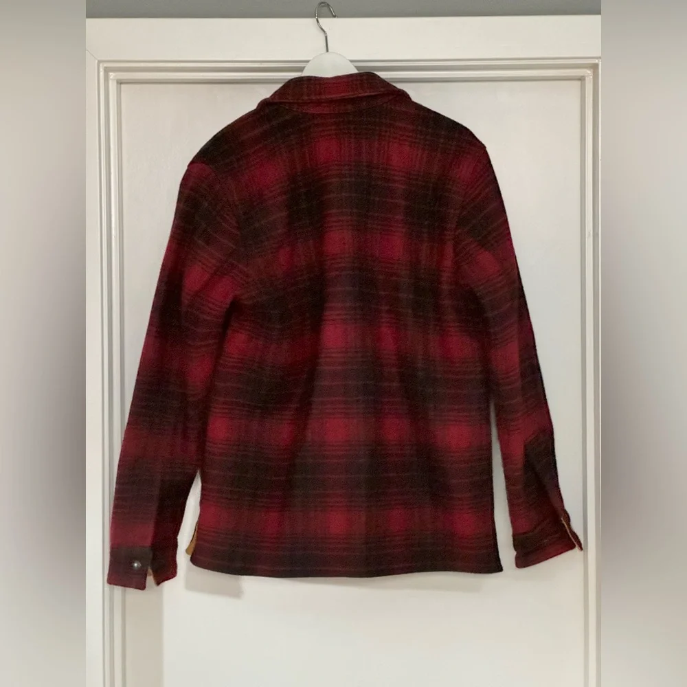 Men's Filson Mackinaw Wool Jac Shirt - Oxblood/Black size Small - Picture 2 of 8